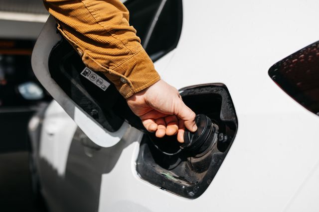 How Do Hydrogen Cars Work?
