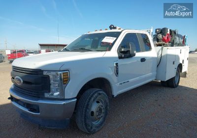 2019 Ford F-350 Chassis Xl 1FD8X3HT3KED48245 photo 1